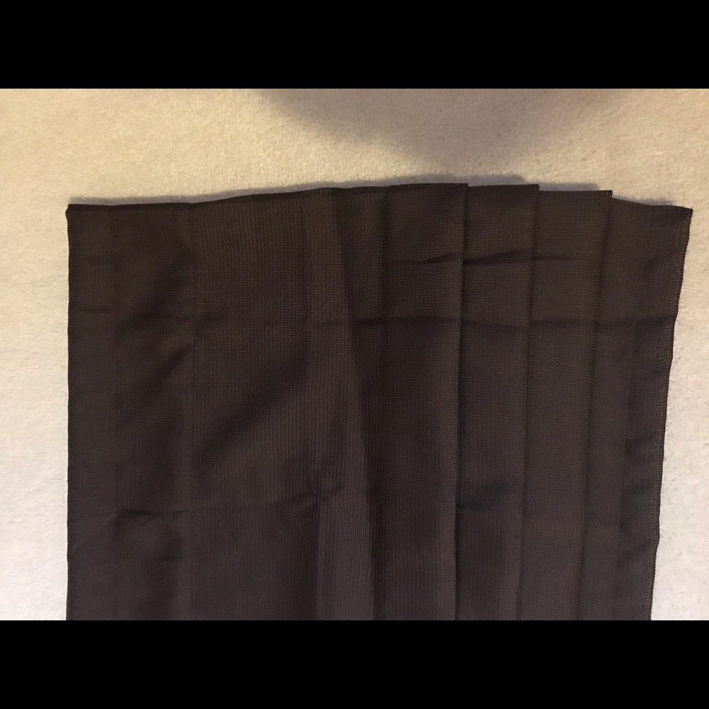Valance - Picture 3 of 3